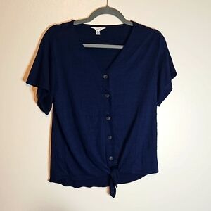 Weatherproof Vintage navy blue Vneck Button Front tie knot size Medium EUC 🎯